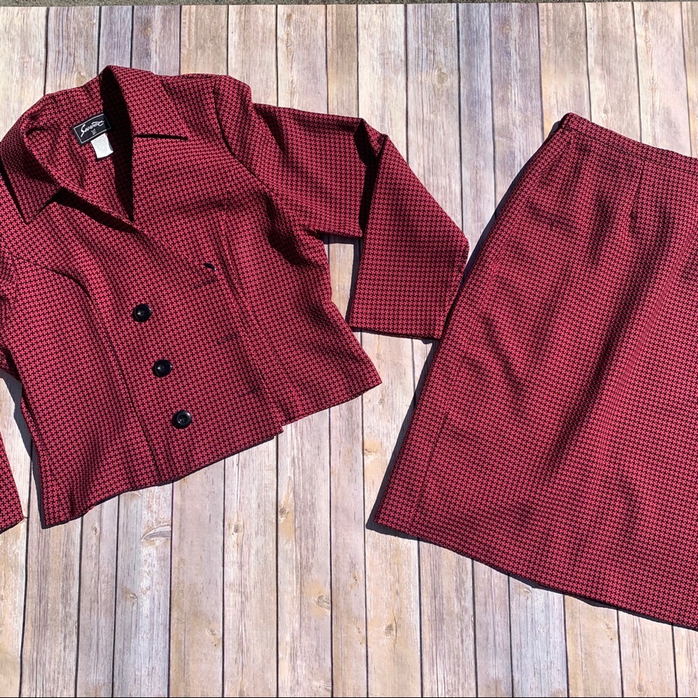 Women’s skirt with jacket set